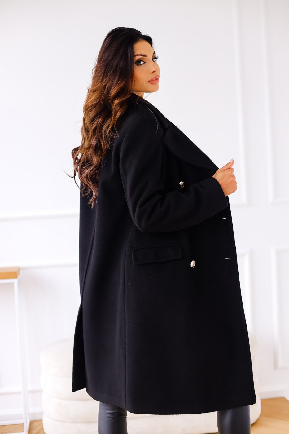 Women's Wool Blend Trench Coat - Double-Breasted City Chic - Urbanity
